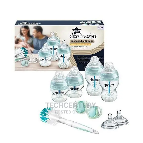 Tommee Tippee Advanced Anti-Colic Newborn Baby Bottle Kit