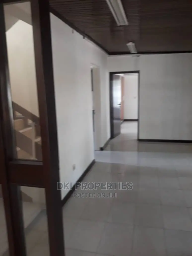 4bdrm House in Dki Properties, Cantonments for Rent