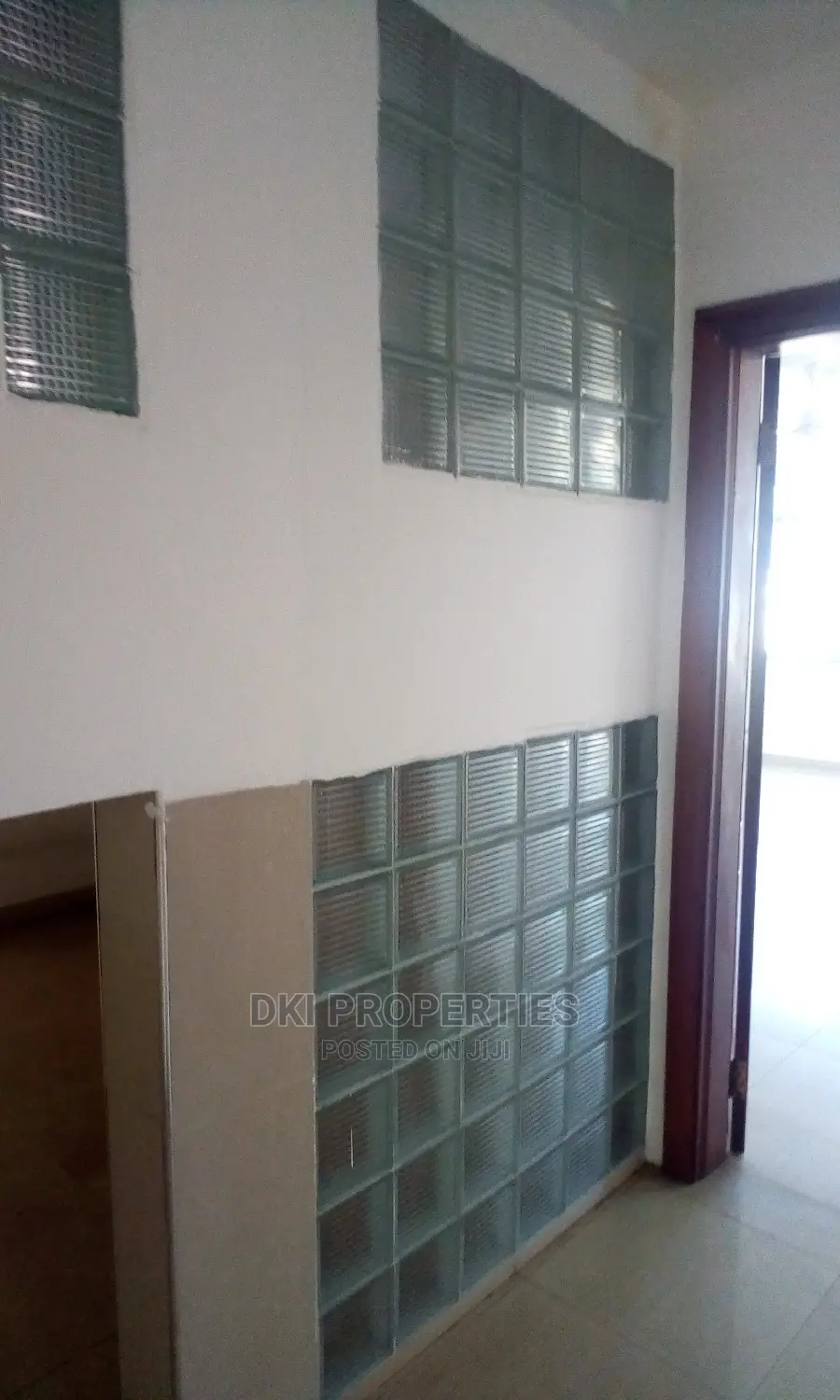 4bdrm House in Dki Properties, Labone for Rent