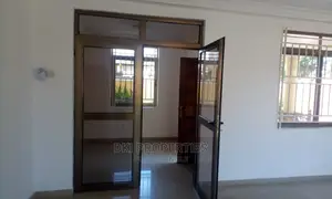 4bdrm House in Dki Properties, Labone for Rent