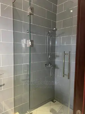 4bdrm House in Dki Properties, Labone for Rent