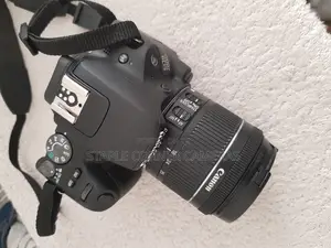 Canon EOS 200D 24.2MP Digital Camera New