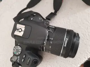Canon EOS 200D 24.2MP Digital Camera New
