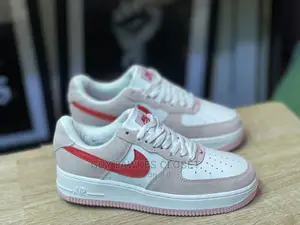 Nike Air Force 1