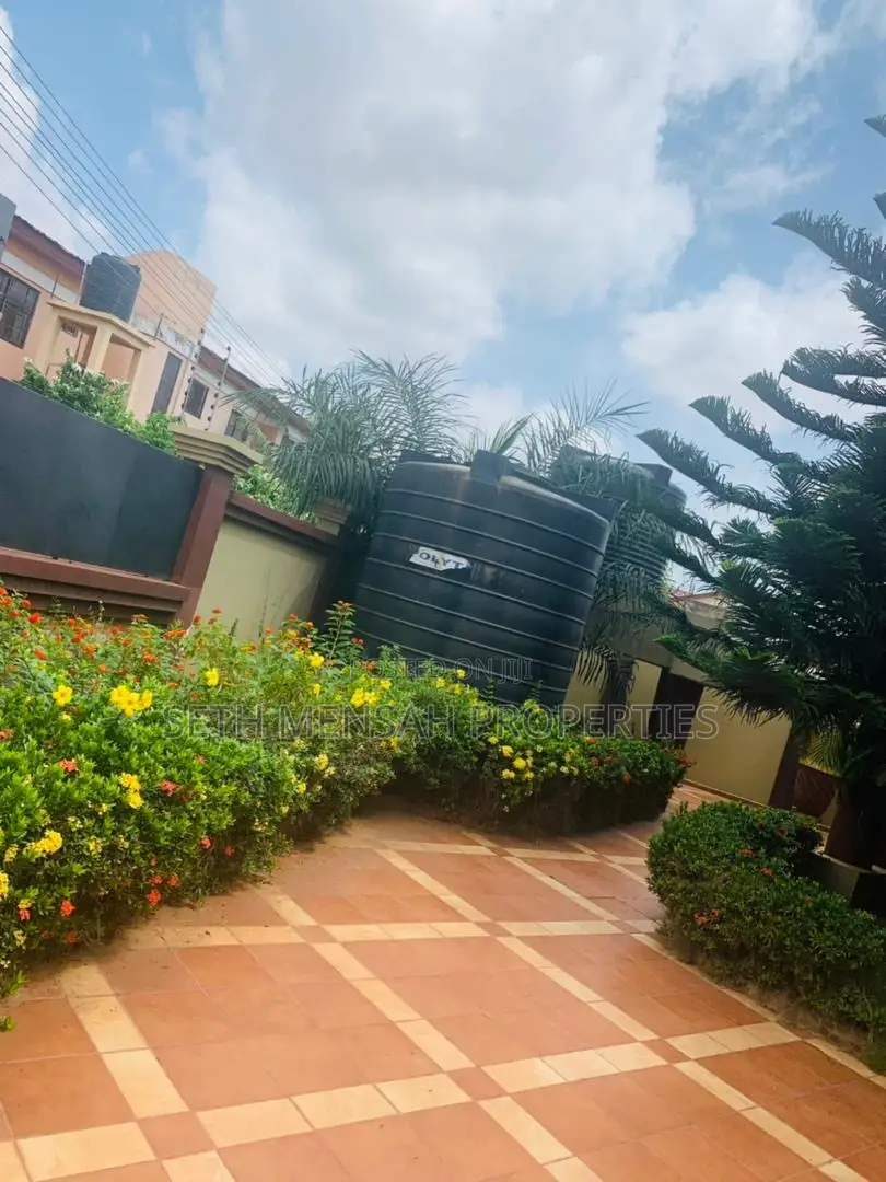 5bdrm House in 5 Bedroom House For for sale