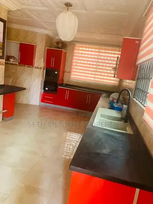 5bdrm House in 5 Bedroom House For for sale