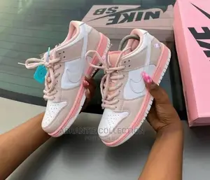 Nike SB Low Dunks