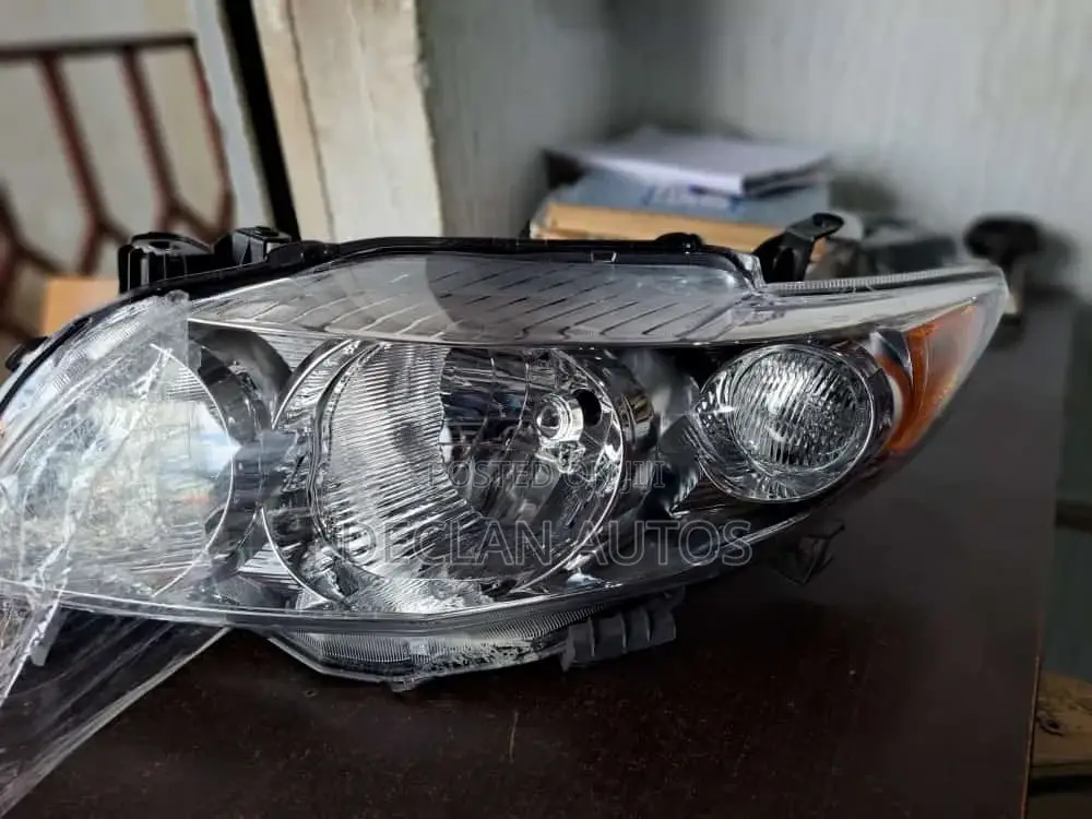 Toyota Corolla 2011 Headlights