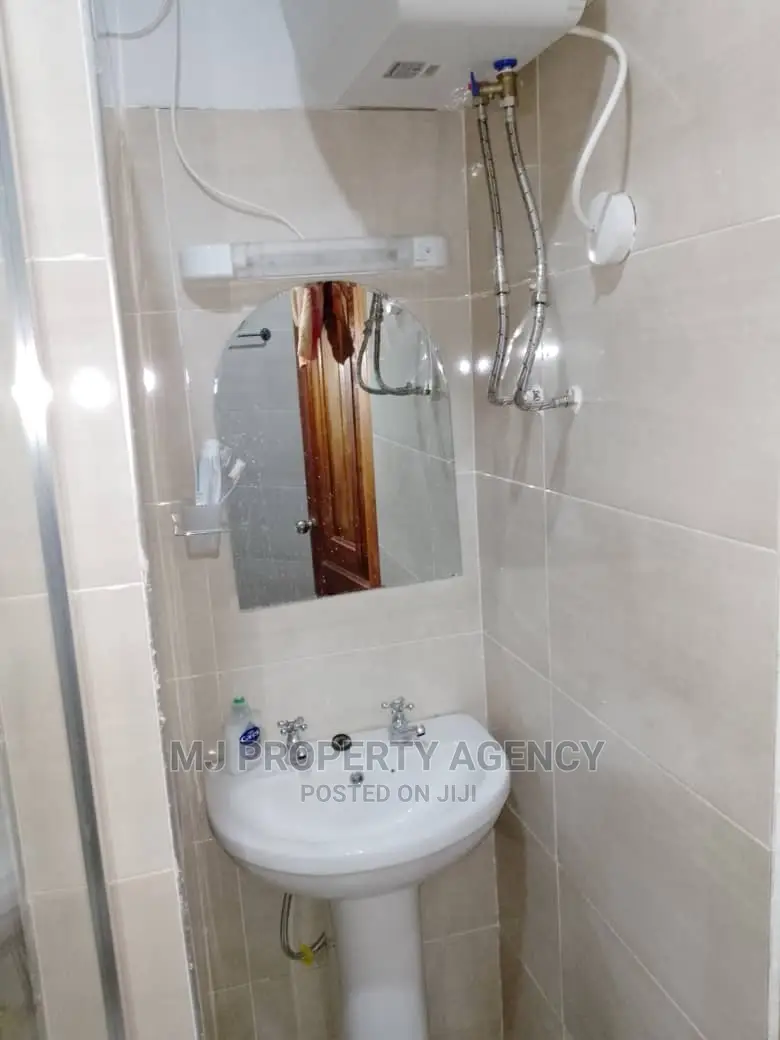 Furnished 3bdrm Apartment in Golf City Tema for Rent