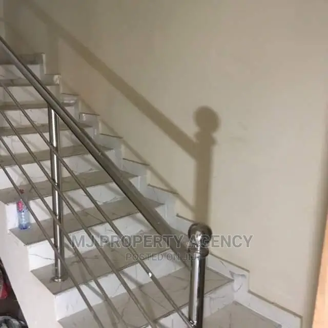 Furnished 3bdrm Apartment in Golf City Tema for Rent