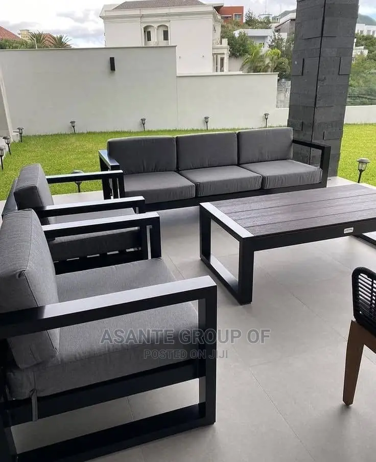 Quality and Affordable Modern Royal Furniture