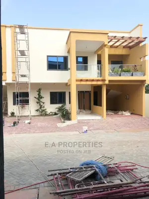 4bdrm House in E a Proprties, the Mall for Rent