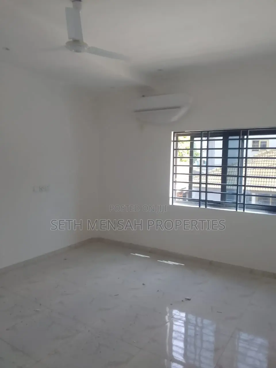 4bdrm House in Skm, Mile 7 for Sale