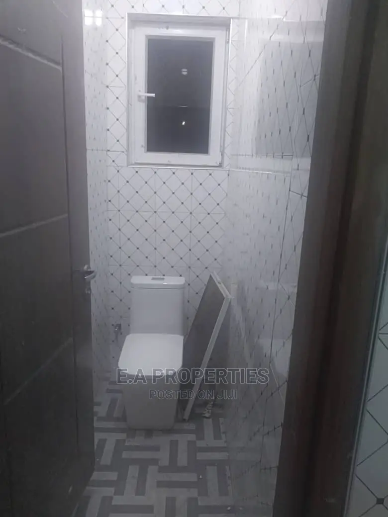 2bdrm Apartment in E a Propertis, School Junction for Rent
