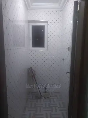 2bdrm Apartment in E a Propertis, School Junction for Rent