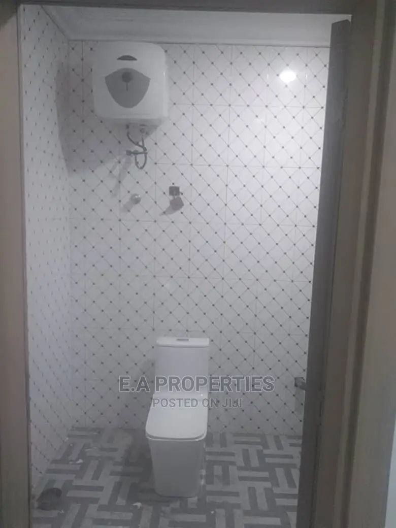 2bdrm Apartment in E a Propertis, School Junction for Rent
