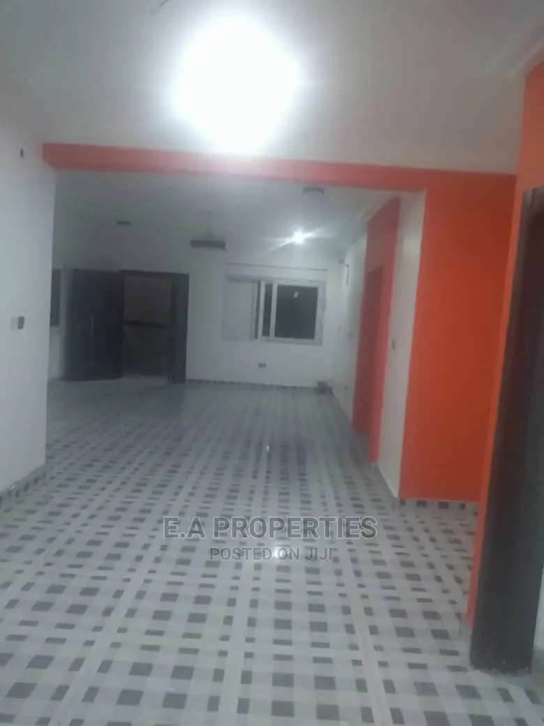 2bdrm Apartment in E a Propertis, School Junction for Rent