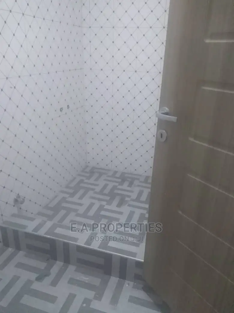 2bdrm Apartment in E a Propertis, School Junction for Rent