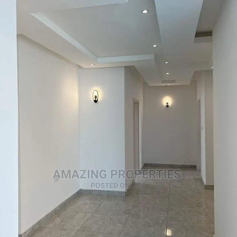 4bdrm House in East Legon(Ogbojo) Labone for Sale