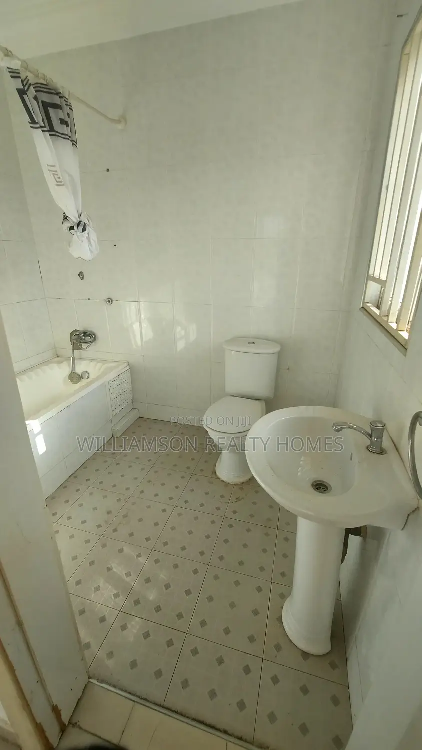 4bdrm House in Hfc Estate, Spintex for rent