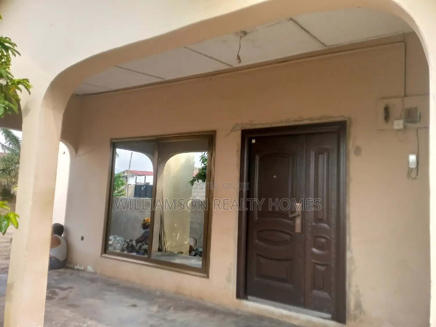 1bdrm Apartment in Community 18, Spintex for rent