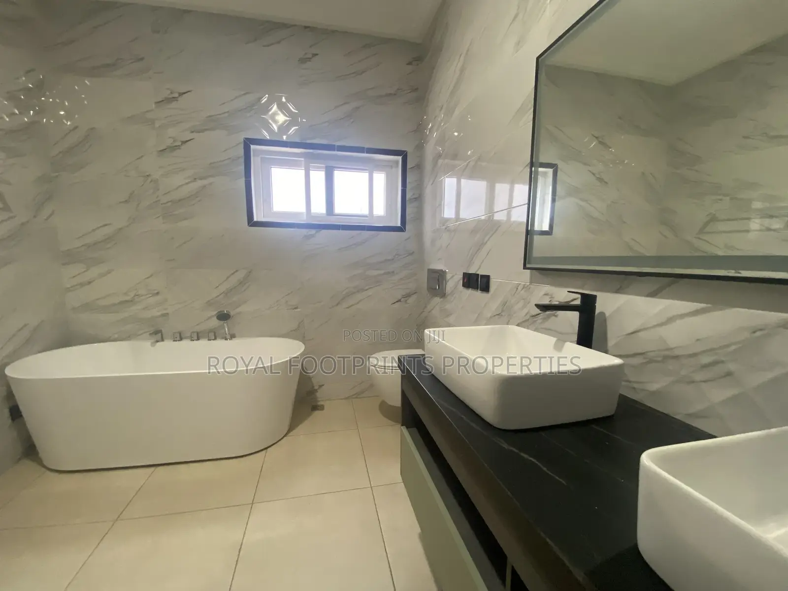 4bdrm House in Airport Residential Area for Sale