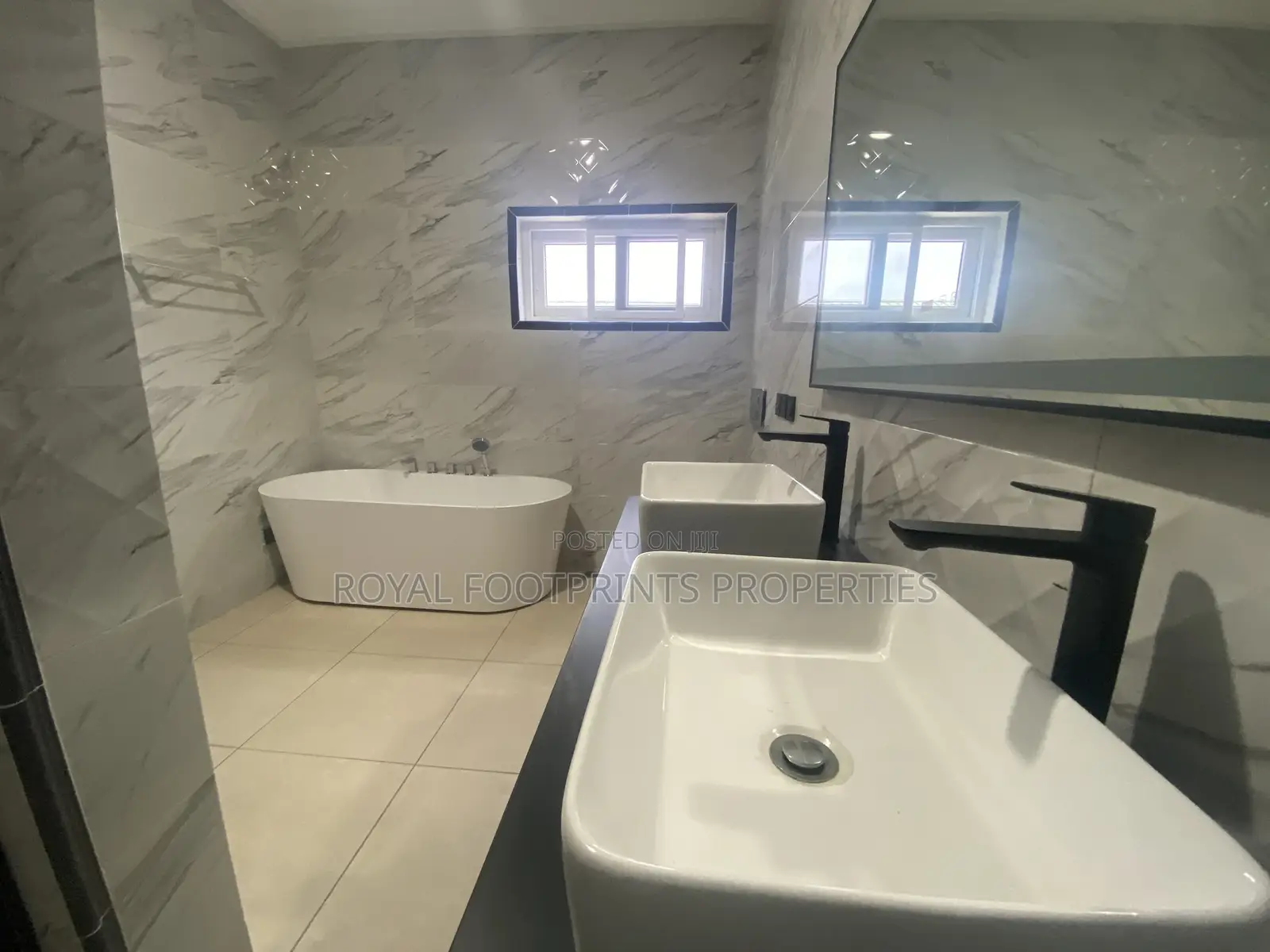4bdrm House in Airport Residential Area for Sale