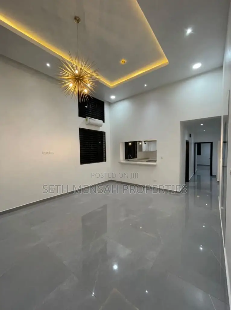 3bdrm House in 3 Bedroom House For, East Legon for Sale