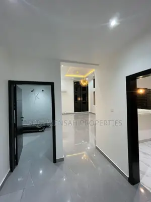 3bdrm House in 3 Bedroom House For, East Legon for Sale