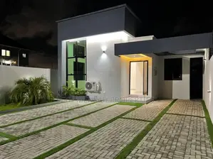 3bdrm House in 3 Bedroom House For, East Legon for Sale