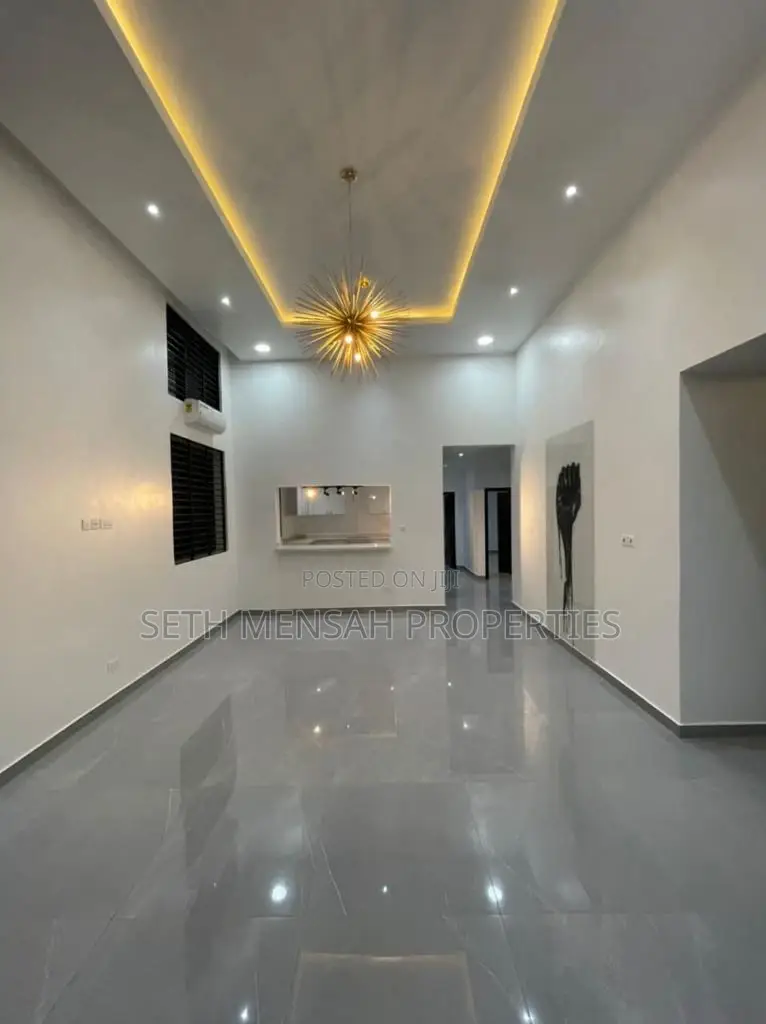 3bdrm House in 3 Bedroom House For, East Legon for Sale