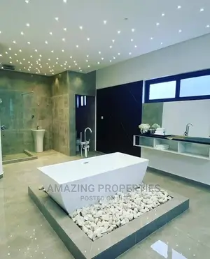 4bdrm House in West Trasacco, Adjiriganor for Sale