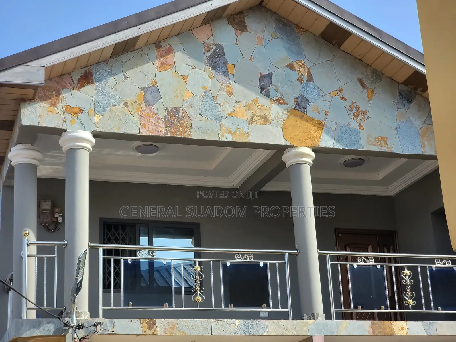 3bdrm Apartment in Suadom Properties, Baatsona Total for rent