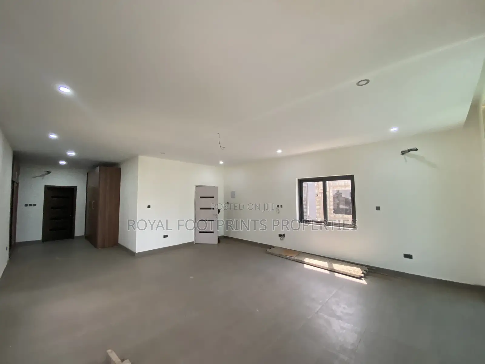 5bdrm Mansion in Royal Footprint, East Legon for Sale