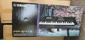 Yamaha E473 Keyboard