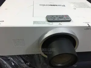 Panasonic Projector 6000lumens
