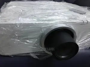 Panasonic Projector 6000lumens
