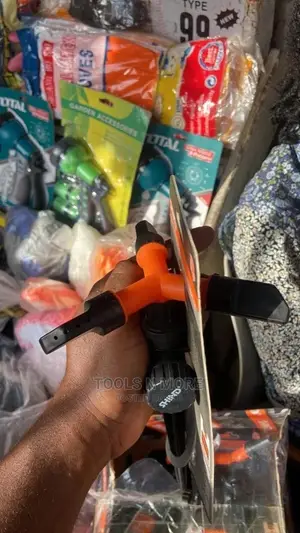 SHIND 3-Way Nozzle Sprinkler