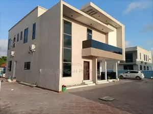 5bdrm House in 5 Bedroom House For, Adjiriganor for Sale