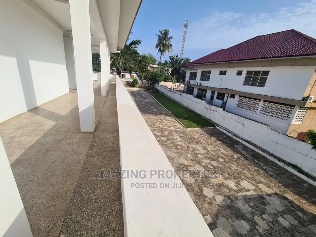 4bdrm Farm House in 4-Bedroom Self, Airport Residential Area for Rent
