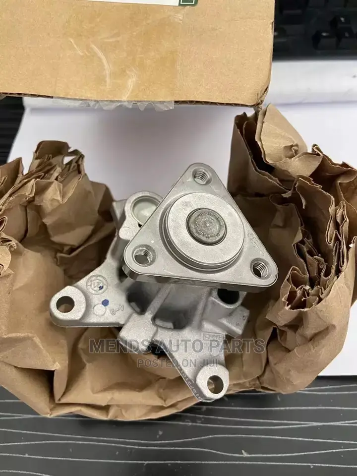 Land Rover Range Rover Engine Water Pump Brand New Original