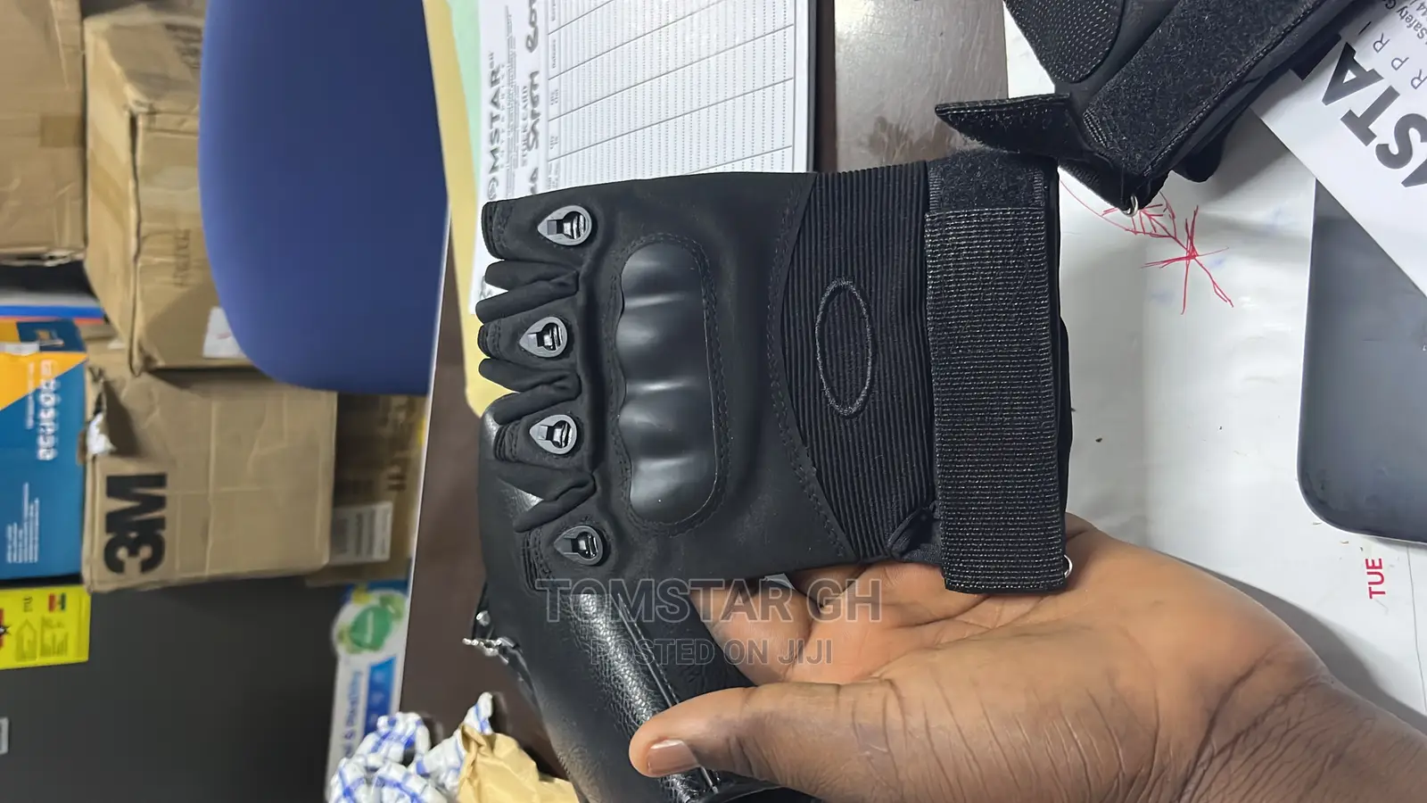 Gym or Rigger Gloves