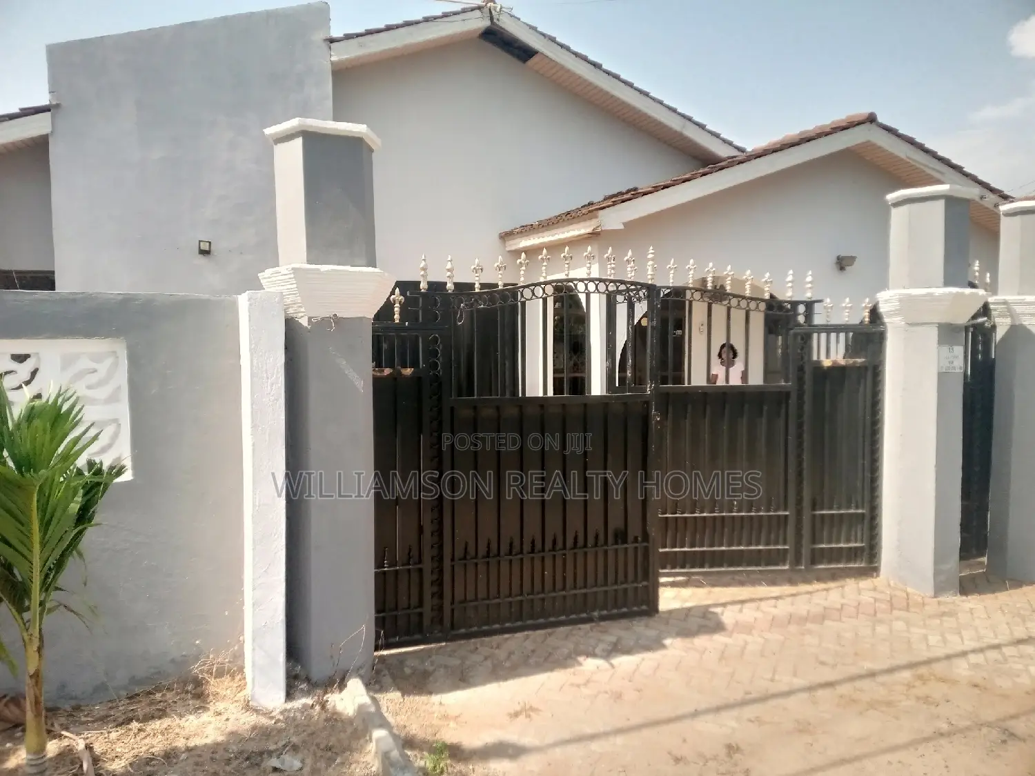 5bdrm House in Hfc Estate, Spintex for rent