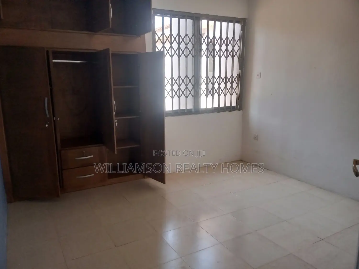 5bdrm House in Hfc Estate, Spintex for rent