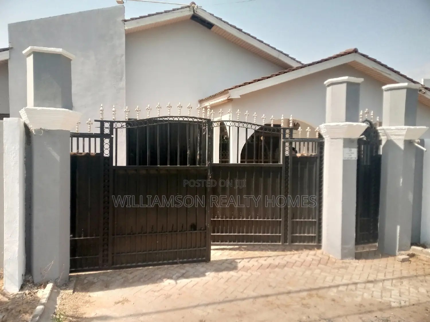 5bdrm House in Hfc Estate, Spintex for rent