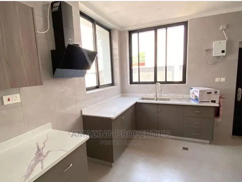 4bdrm House in for Rent 4, Cantonments for Rent