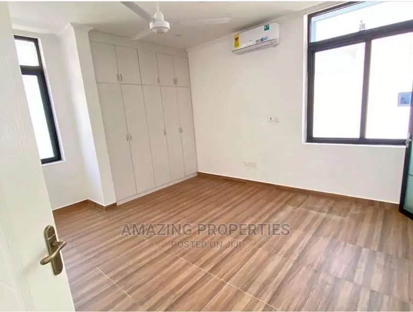 4bdrm House in for Rent 4, Cantonments for Rent