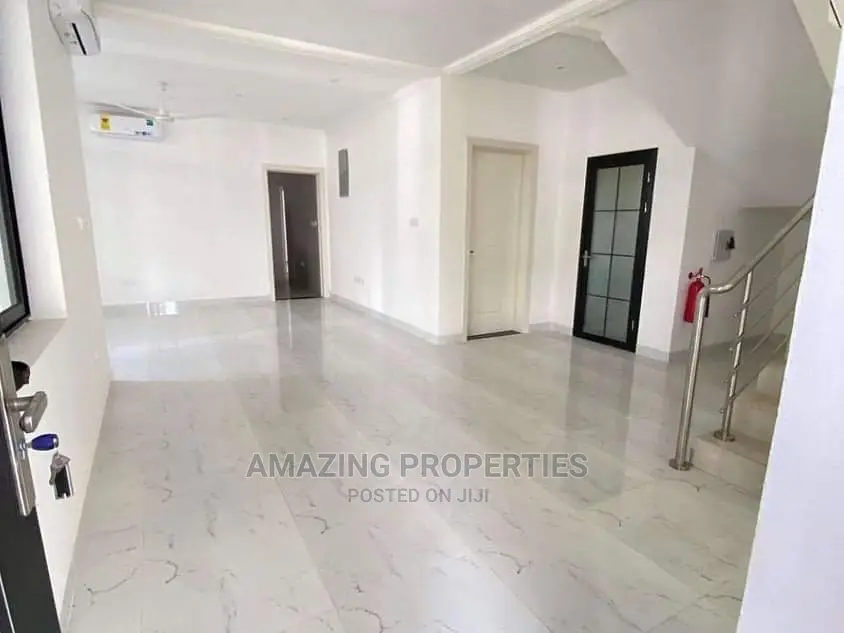 4bdrm House in for Rent 4, Cantonments for Rent
