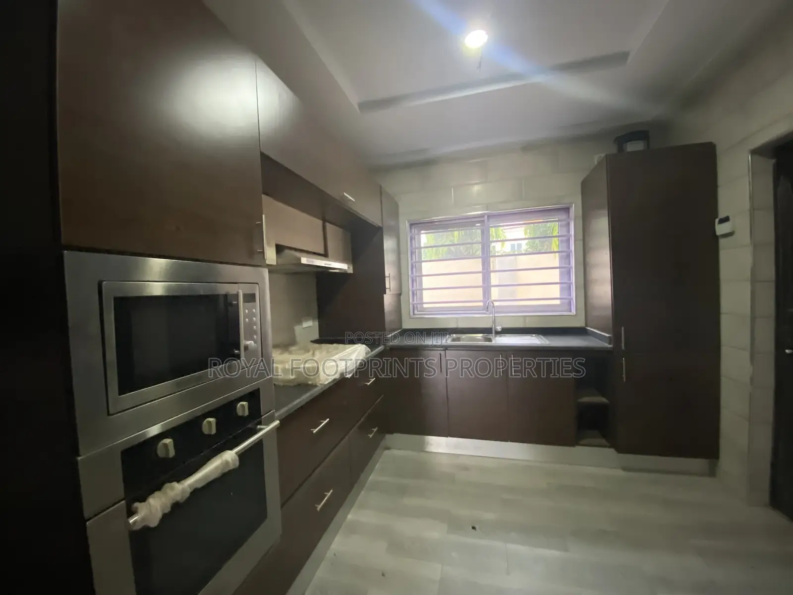 3bdrm House in Royal Footprints, East Legon for sale