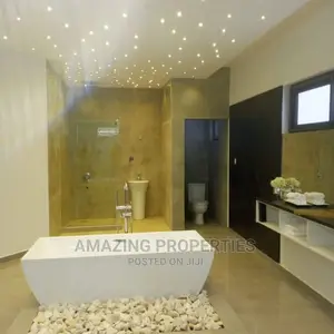 4bdrm House in East Legon Trasacco for Sale